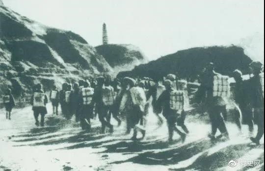 1947年3月19日，西北野戰(zhàn)軍撤離延安，進(jìn)行戰(zhàn)略轉(zhuǎn)移。