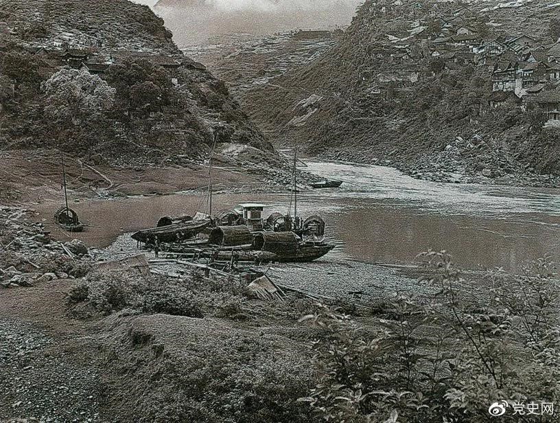 1935年3月21日至22日，紅一方面軍四渡赤水的渡口之一——二郎灘渡口。